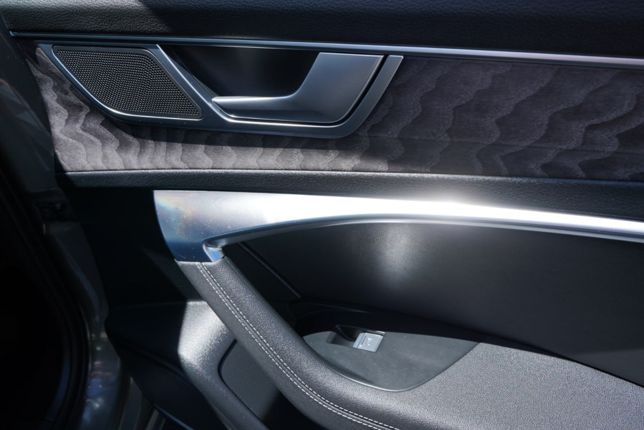 Audi A6 Sedan Premium Plus 55 TFSI quattro 2024
