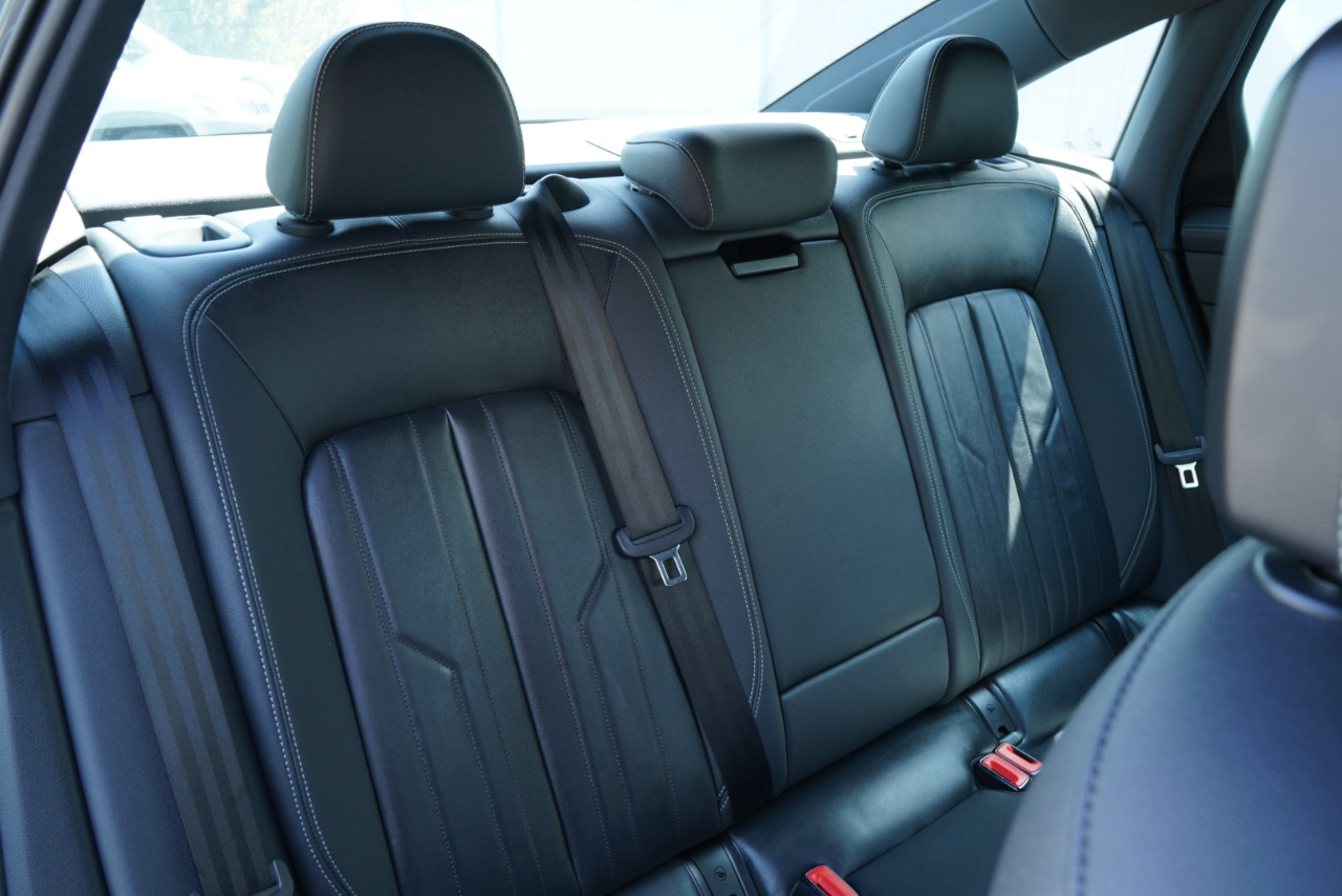 Audi A6 Sedan Premium Plus 55 TFSI quattro 2024