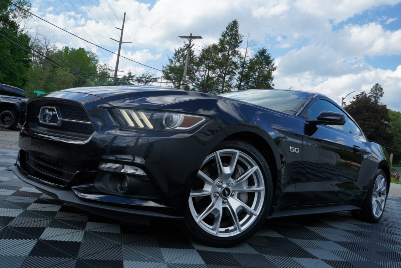 Ford Mustang 2dr Fastback GT 2015