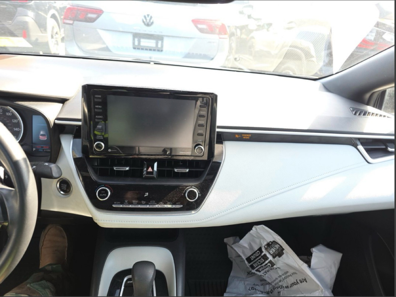 Toyota Corolla SE Nightshade CVT (Natl) 2022