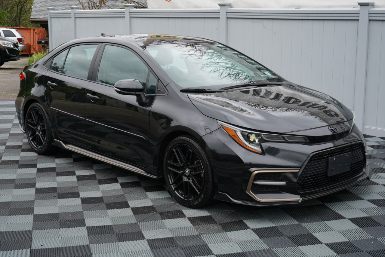 Toyota Corolla SE Nightshade CVT (Natl) 2022