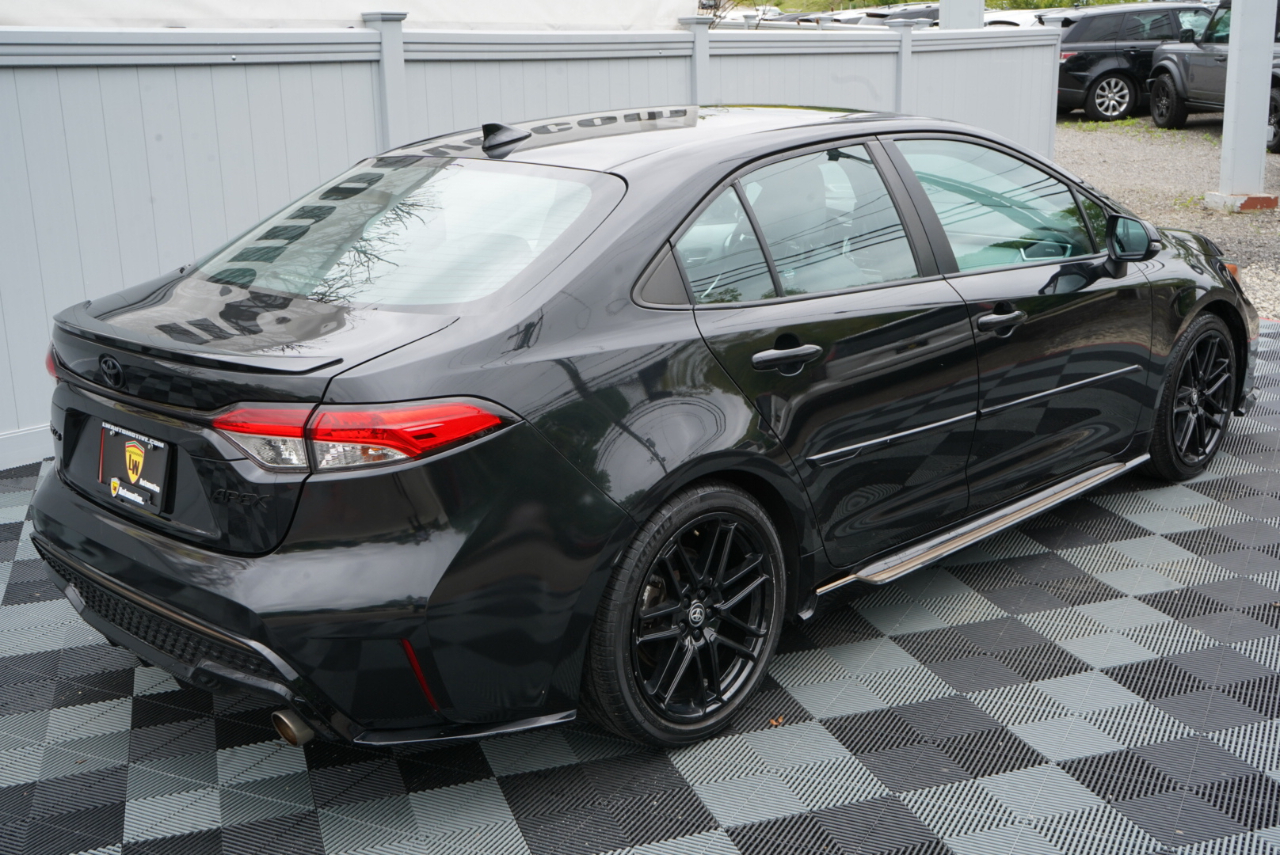 Toyota Corolla SE Nightshade CVT (Natl) 2022