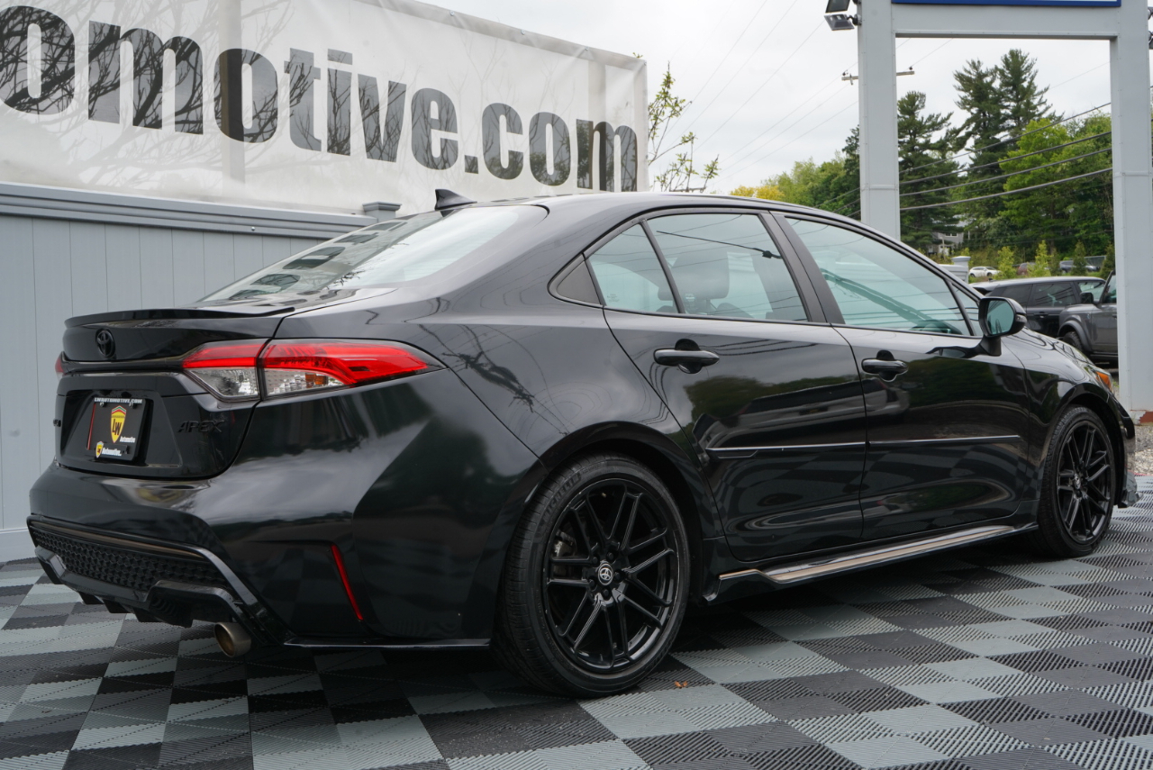 Toyota Corolla SE Nightshade CVT (Natl) 2022