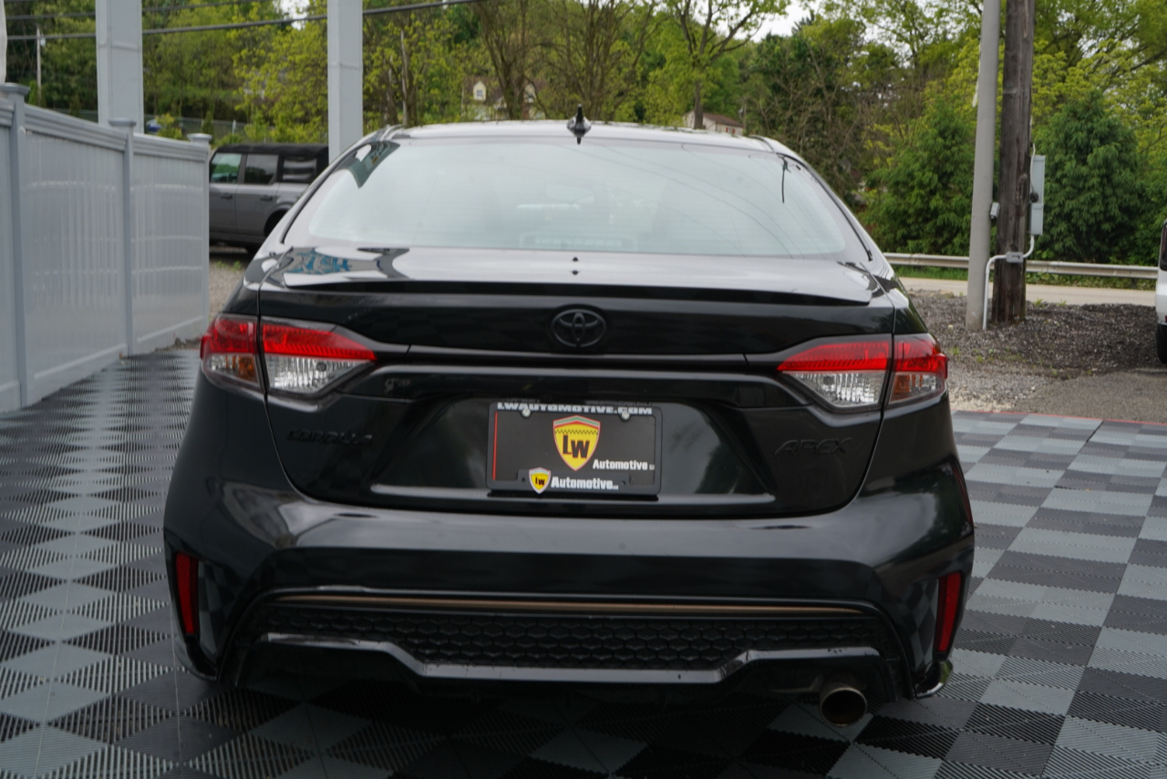 Toyota Corolla SE Nightshade CVT (Natl) 2022