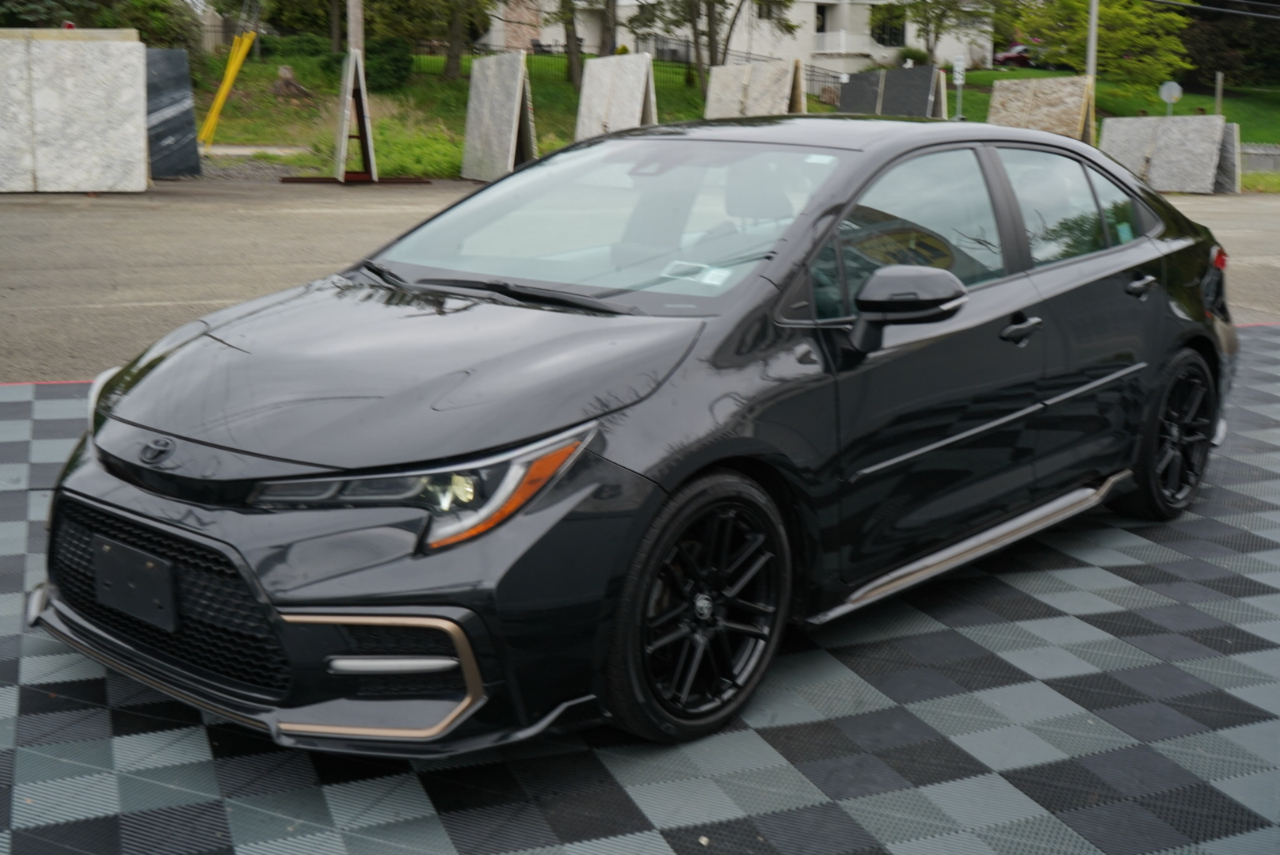 Toyota Corolla SE Nightshade CVT (Natl) 2022