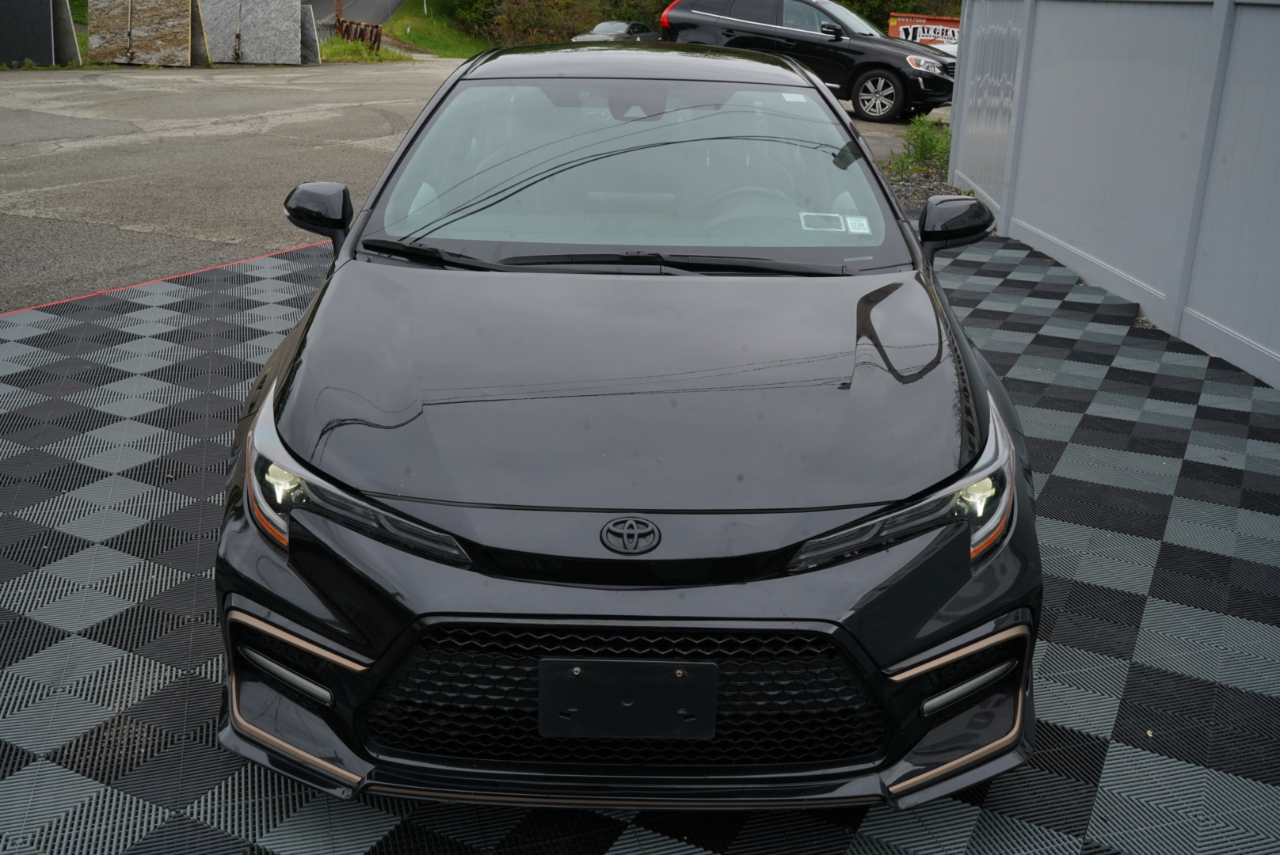 Toyota Corolla SE Nightshade CVT (Natl) 2022
