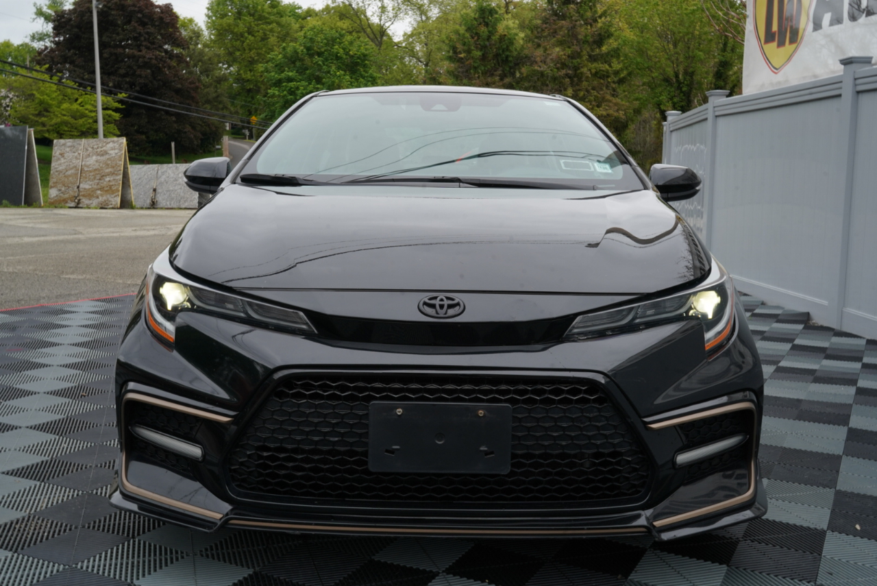 Toyota Corolla SE Nightshade CVT (Natl) 2022