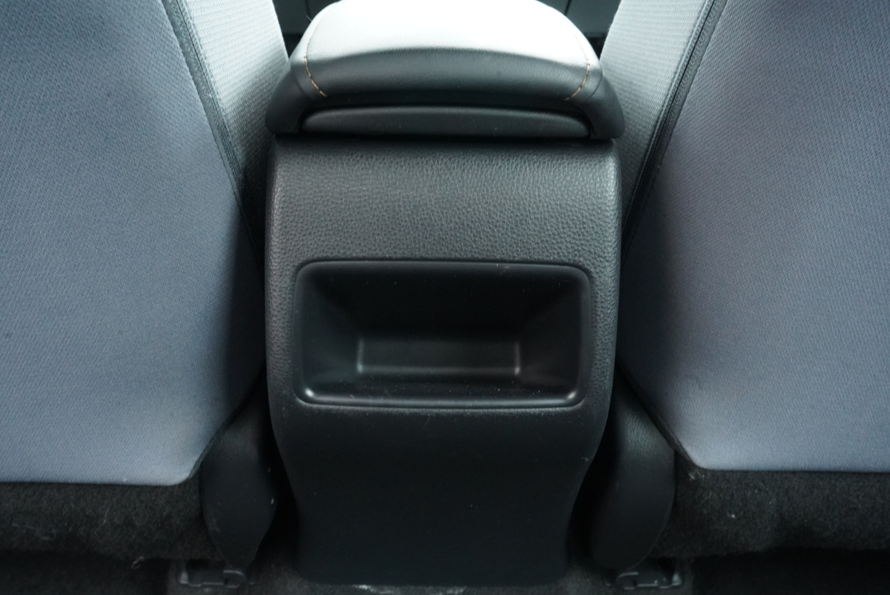 Toyota Corolla SE Nightshade CVT (Natl) 2022
