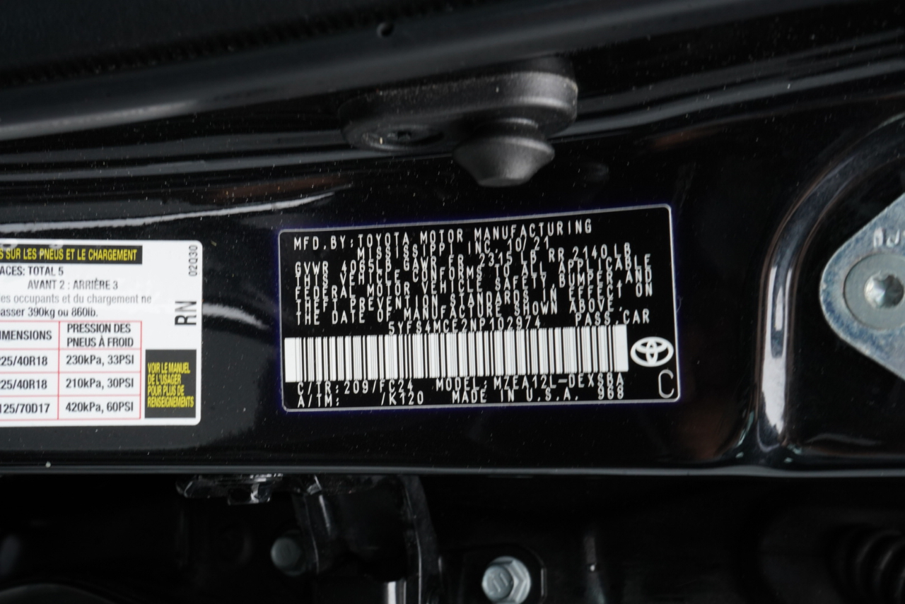 Toyota Corolla SE Nightshade CVT (Natl) 2022