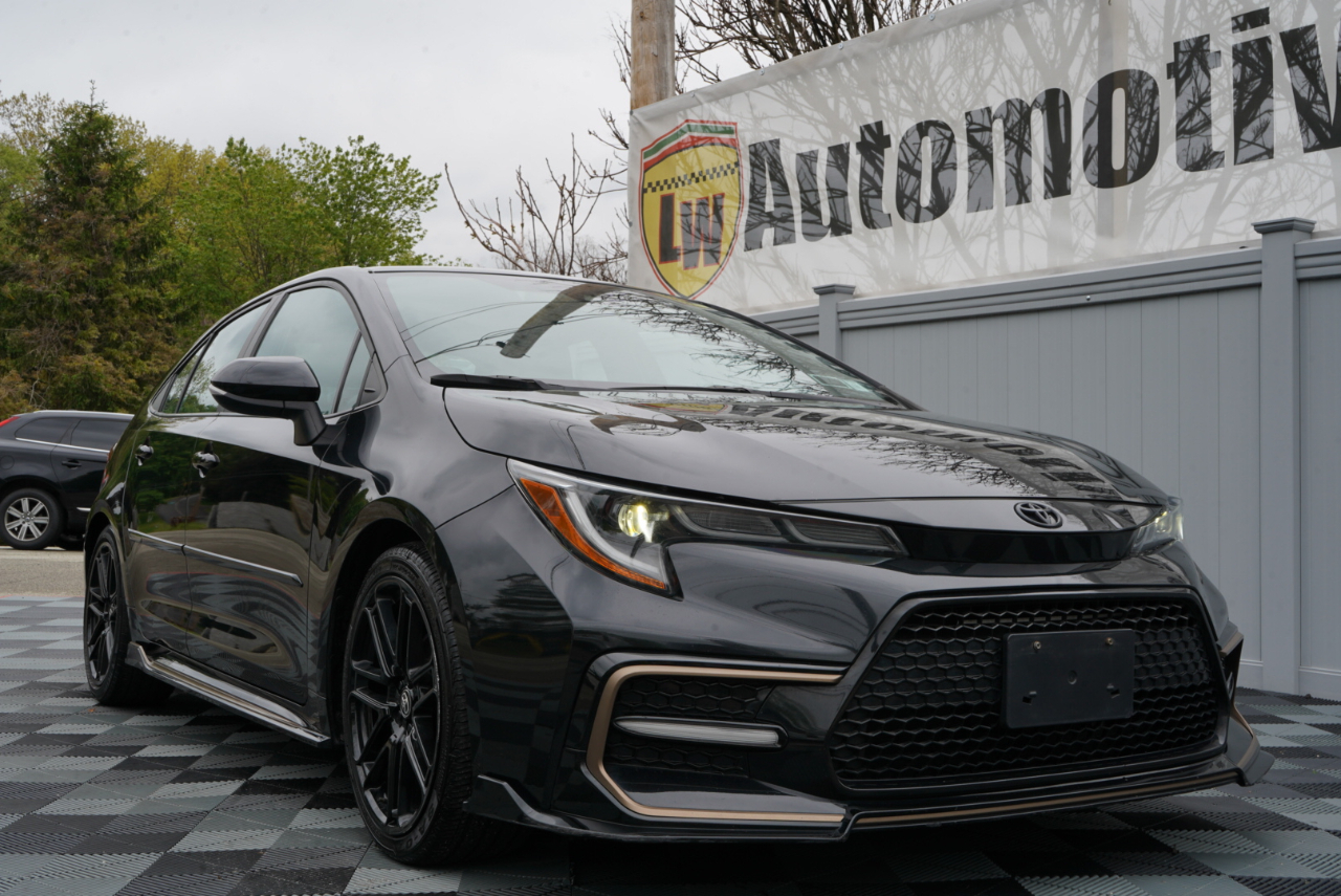 Toyota Corolla SE Nightshade CVT (Natl) 2022