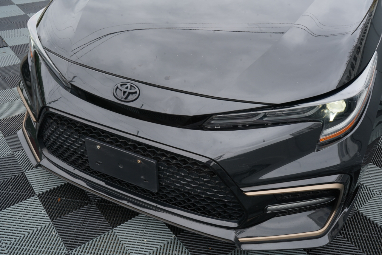 Toyota Corolla SE Nightshade CVT (Natl) 2022