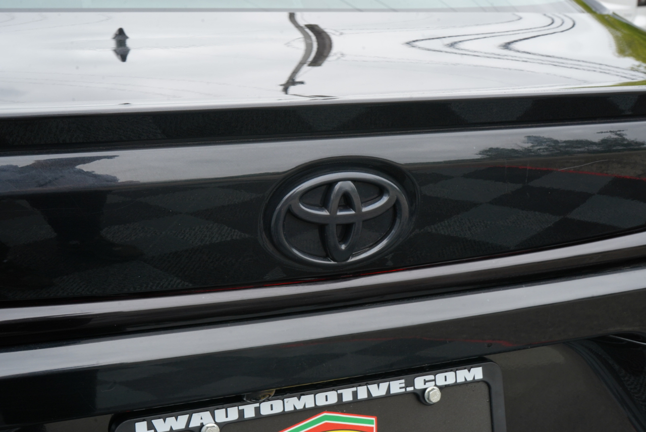 Toyota Corolla SE Nightshade CVT (Natl) 2022