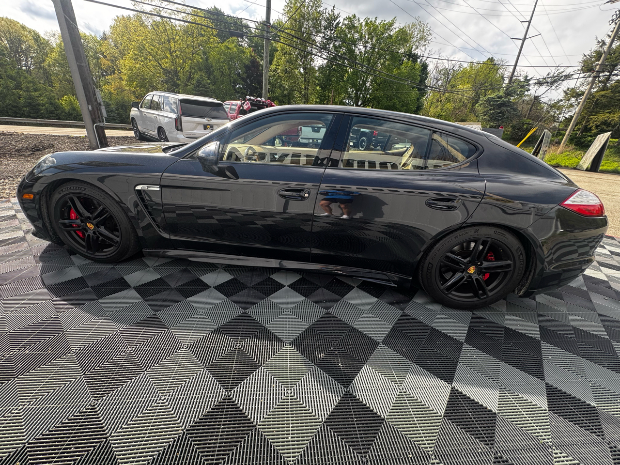 Porsche Panamera 4dr HB GTS 2013