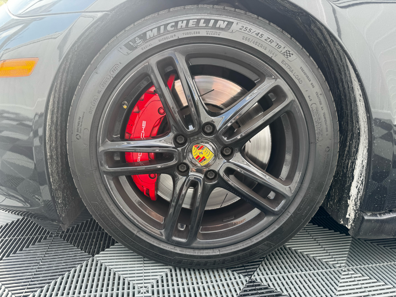 Porsche Panamera 4dr HB GTS 2013
