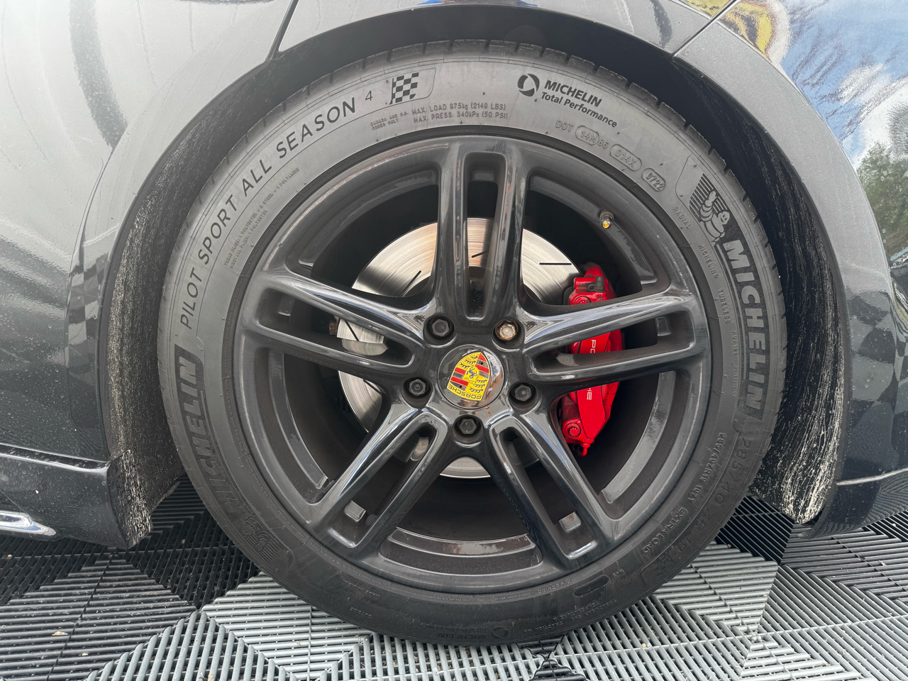 Porsche Panamera 4dr HB GTS 2013