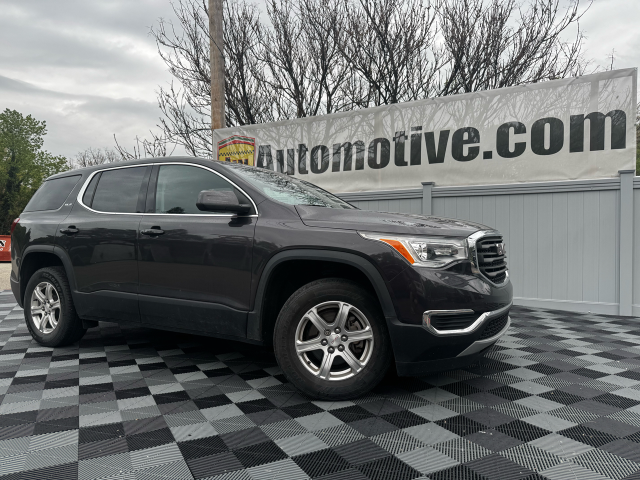 GMC Acadia FWD 4dr SLE w/SLE-1 2019