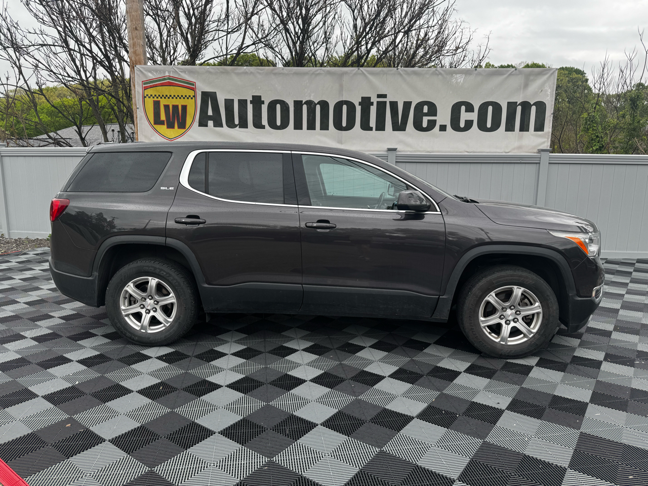GMC Acadia FWD 4dr SLE w/SLE-1 2019