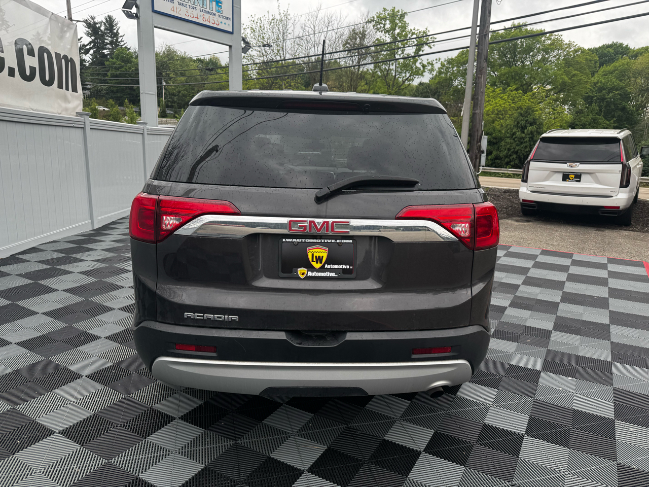 GMC Acadia FWD 4dr SLE w/SLE-1 2019