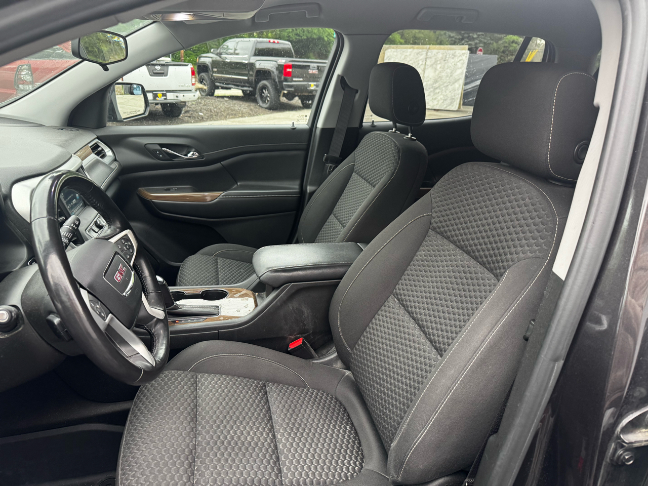 GMC Acadia FWD 4dr SLE w/SLE-1 2019