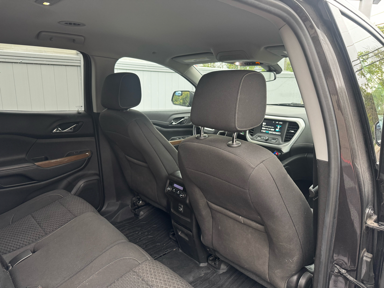 GMC Acadia FWD 4dr SLE w/SLE-1 2019