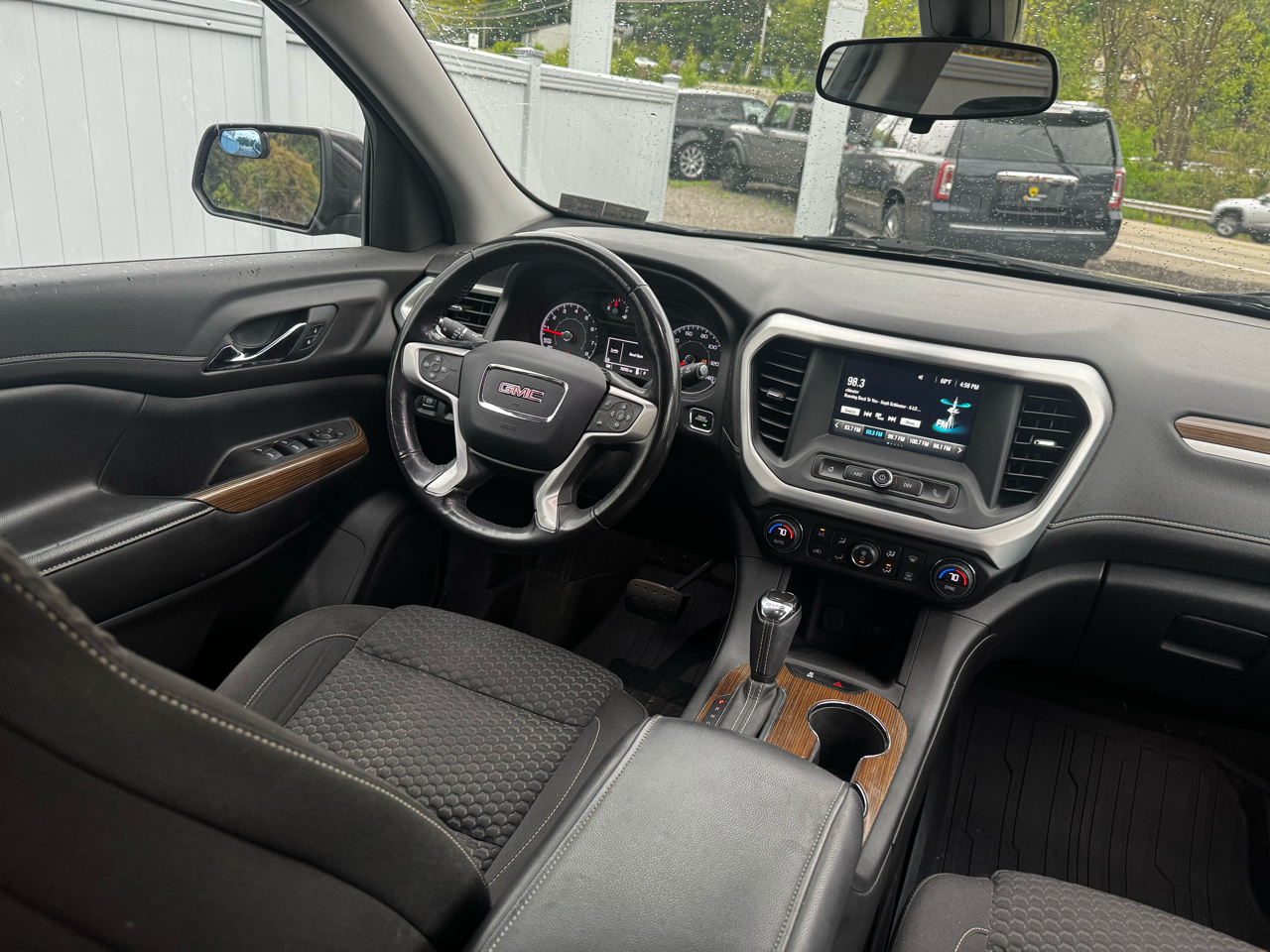 GMC Acadia FWD 4dr SLE w/SLE-1 2019