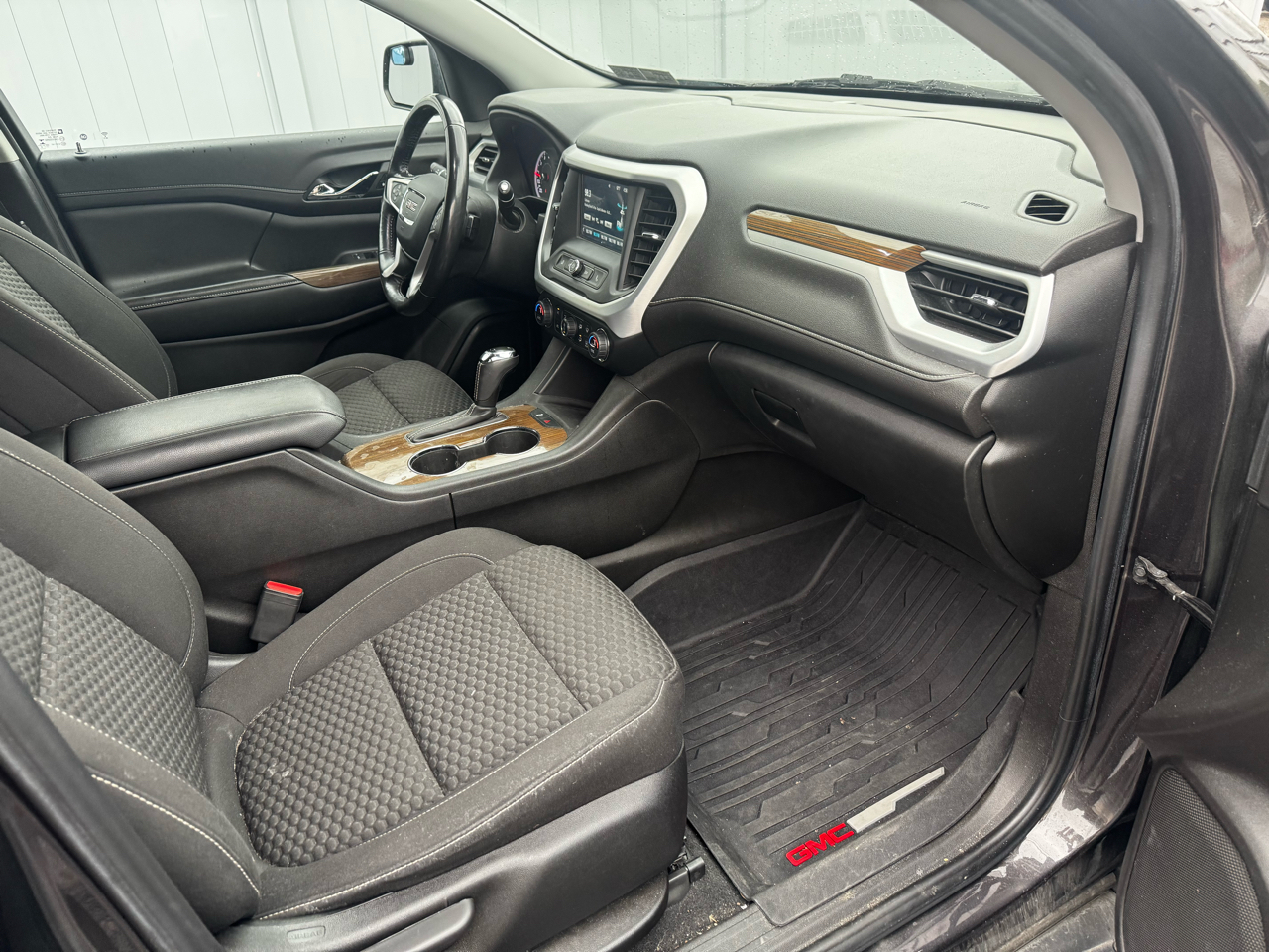 GMC Acadia FWD 4dr SLE w/SLE-1 2019