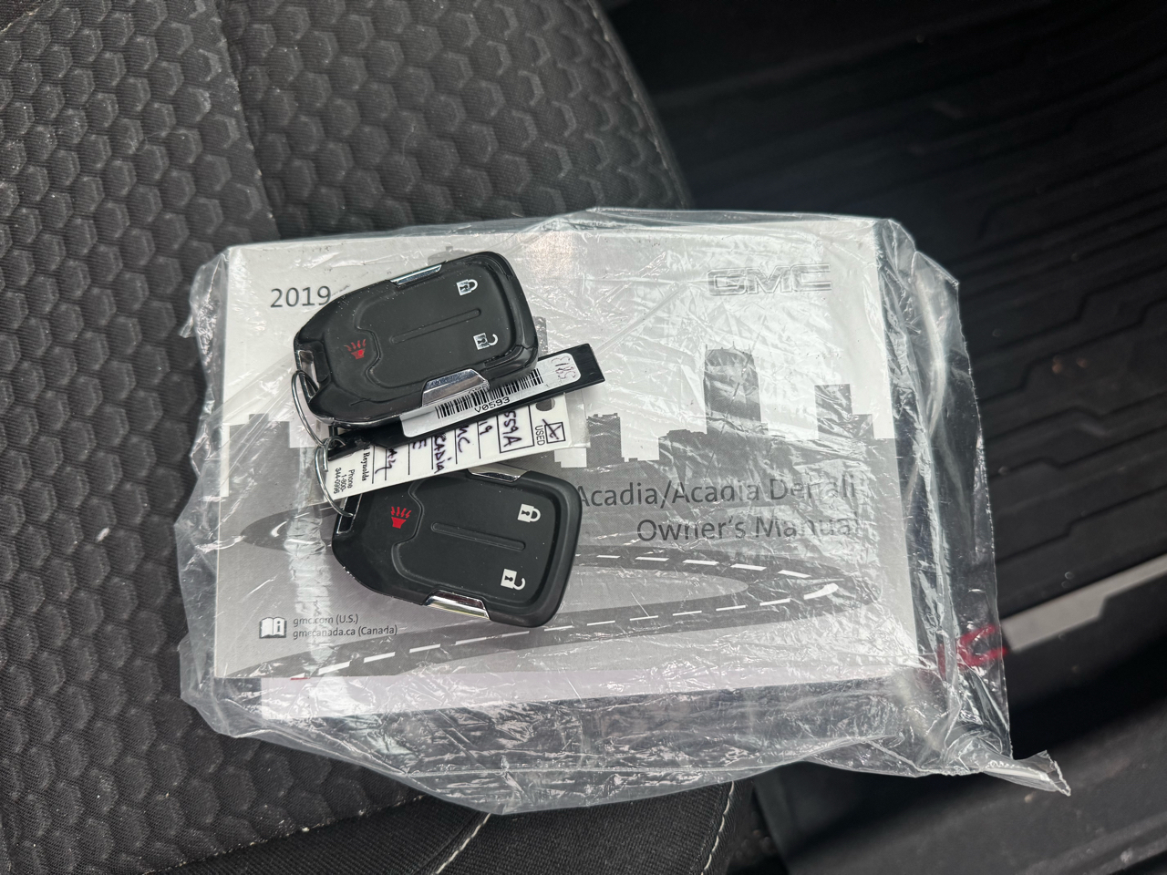 GMC Acadia FWD 4dr SLE w/SLE-1 2019