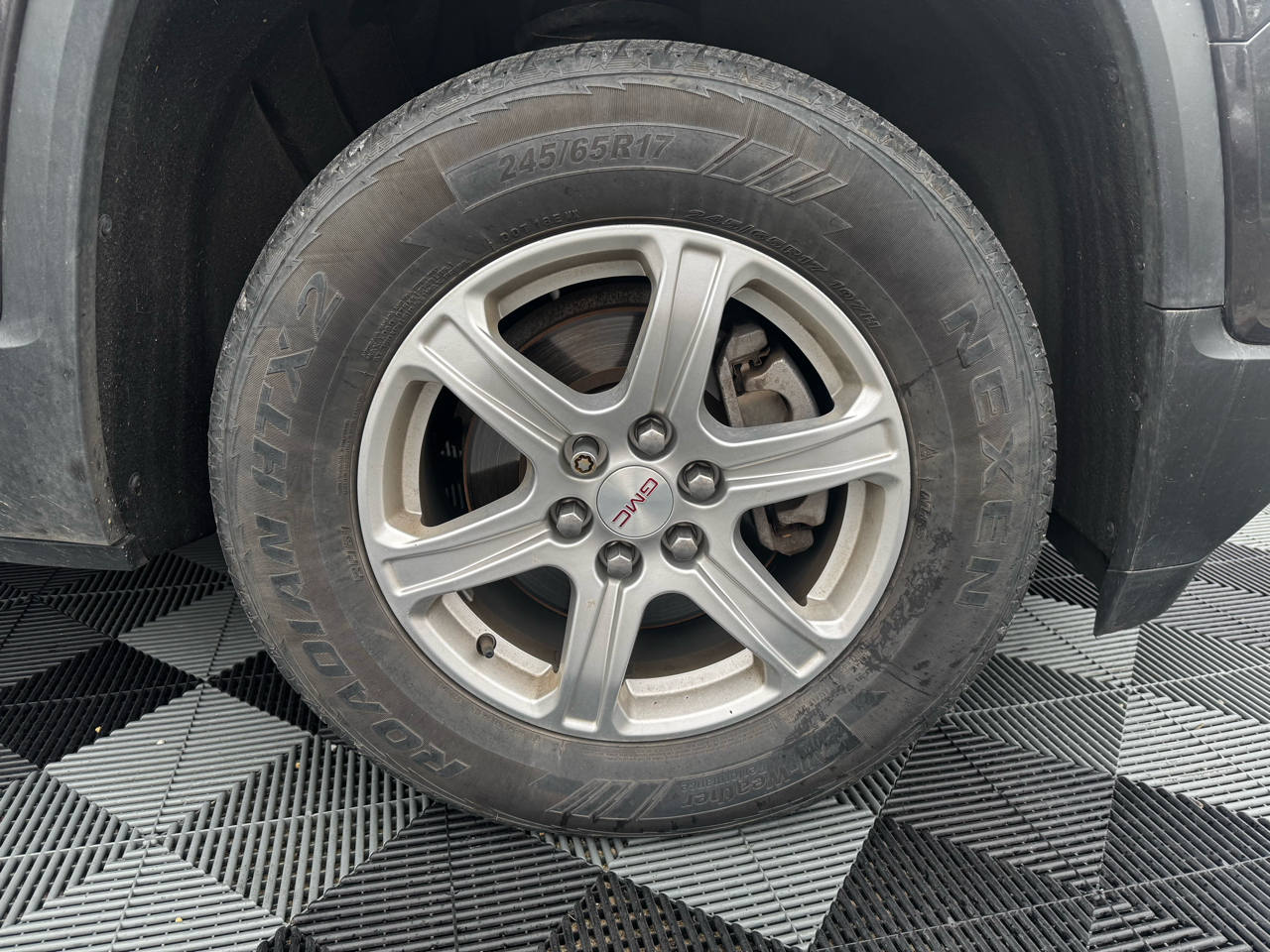 GMC Acadia FWD 4dr SLE w/SLE-1 2019