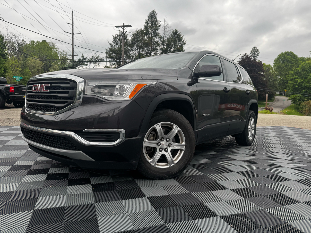 GMC Acadia FWD 4dr SLE w/SLE-1 2019