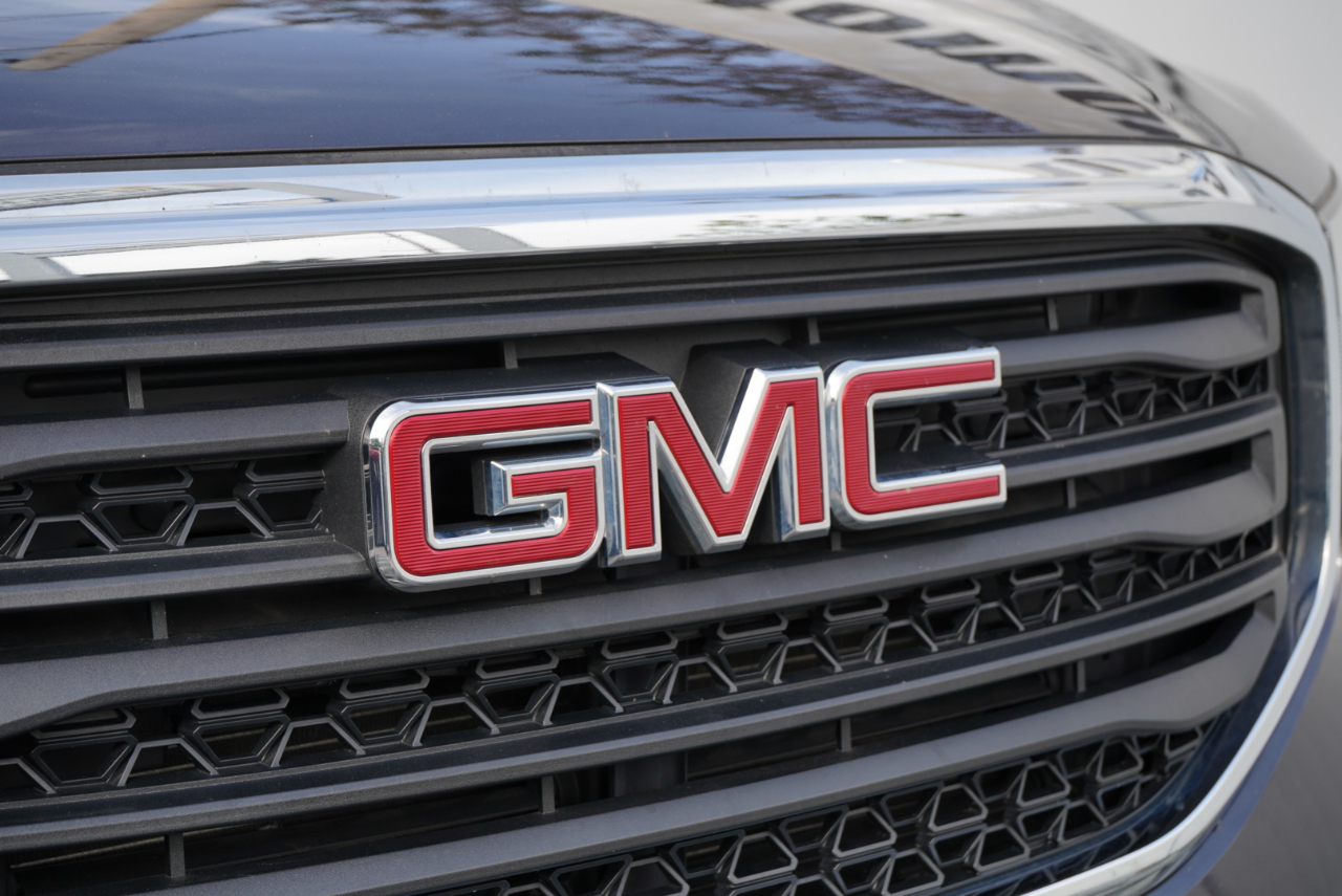 GMC Acadia FWD 4dr SLE w/SLE-1 2019