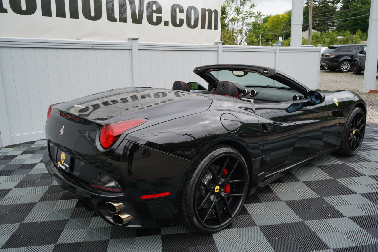 Ferrari California 2dr Conv 2010