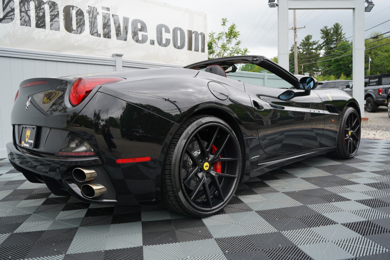 Ferrari California 2dr Conv 2010