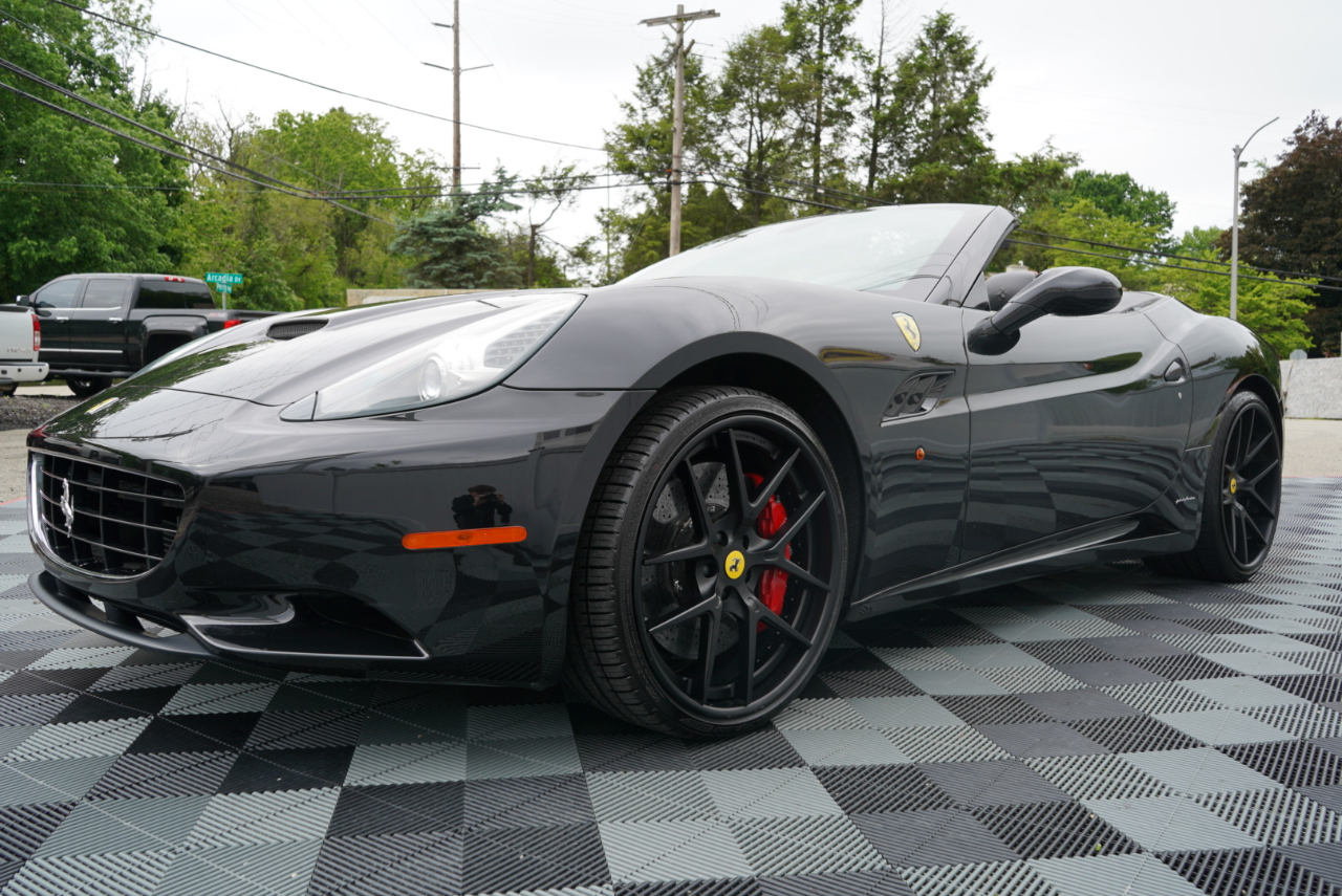 Ferrari California 2dr Conv 2010