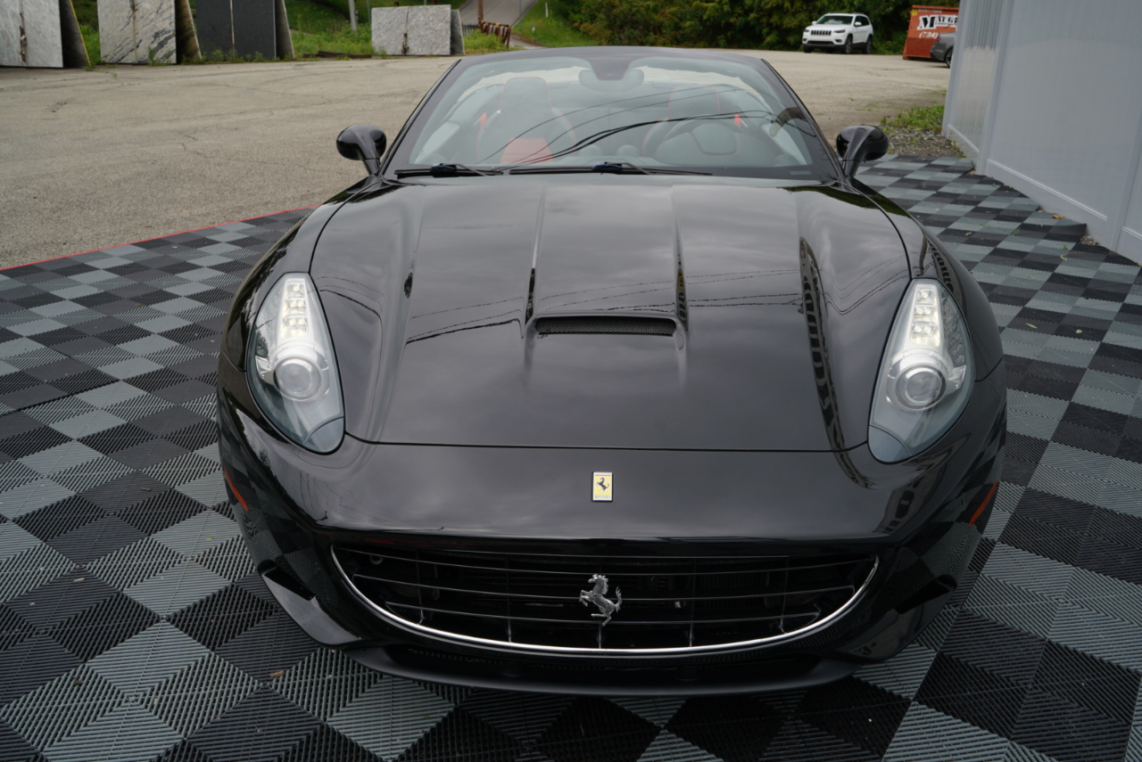 Ferrari California 2dr Conv 2010