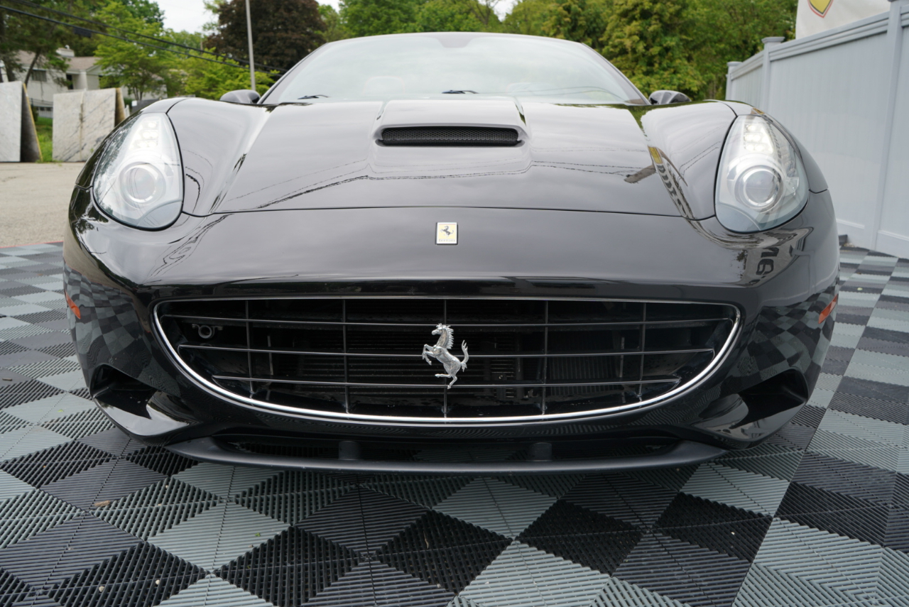 Ferrari California 2dr Conv 2010