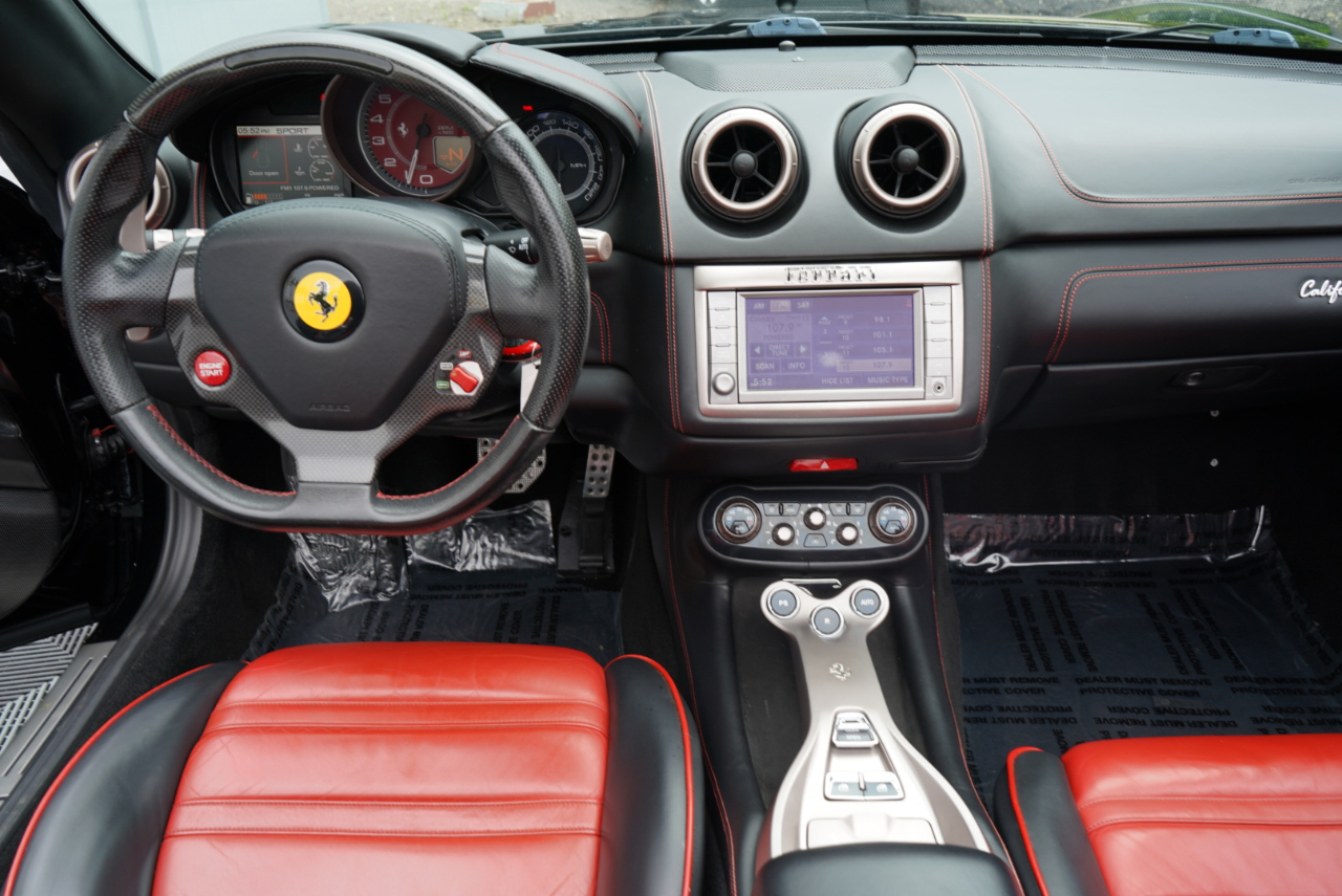 Ferrari California 2dr Conv 2010