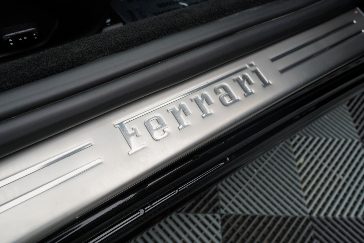 Ferrari California 2dr Conv 2010