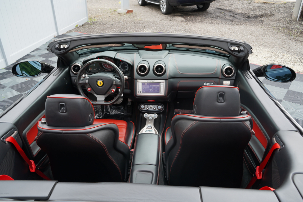 Ferrari California 2dr Conv 2010
