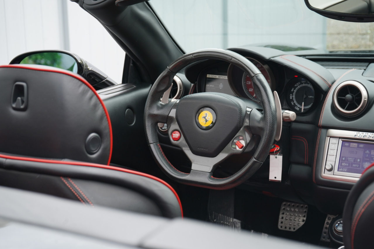Ferrari California 2dr Conv 2010