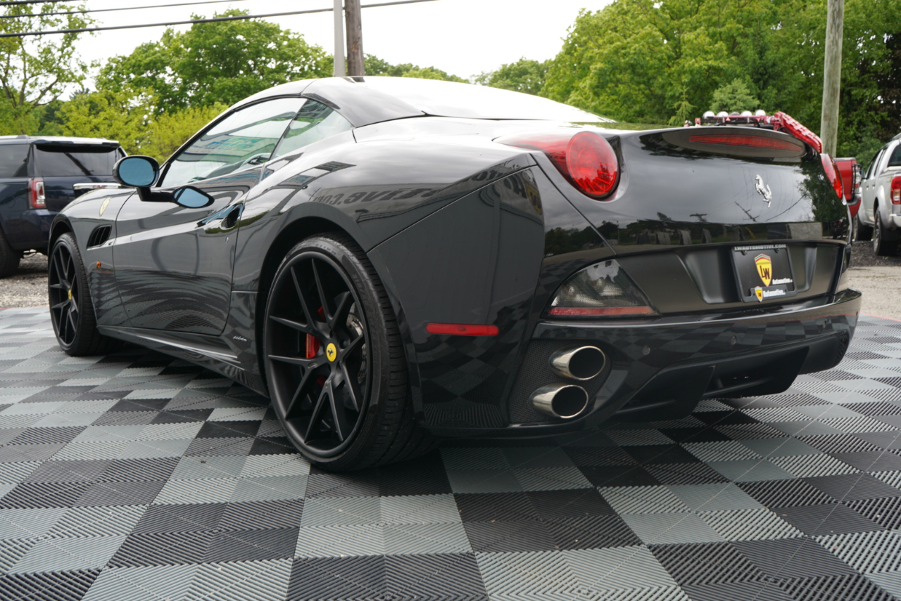 Ferrari California 2dr Conv 2010