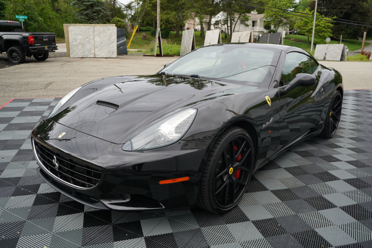 Ferrari California 2dr Conv 2010