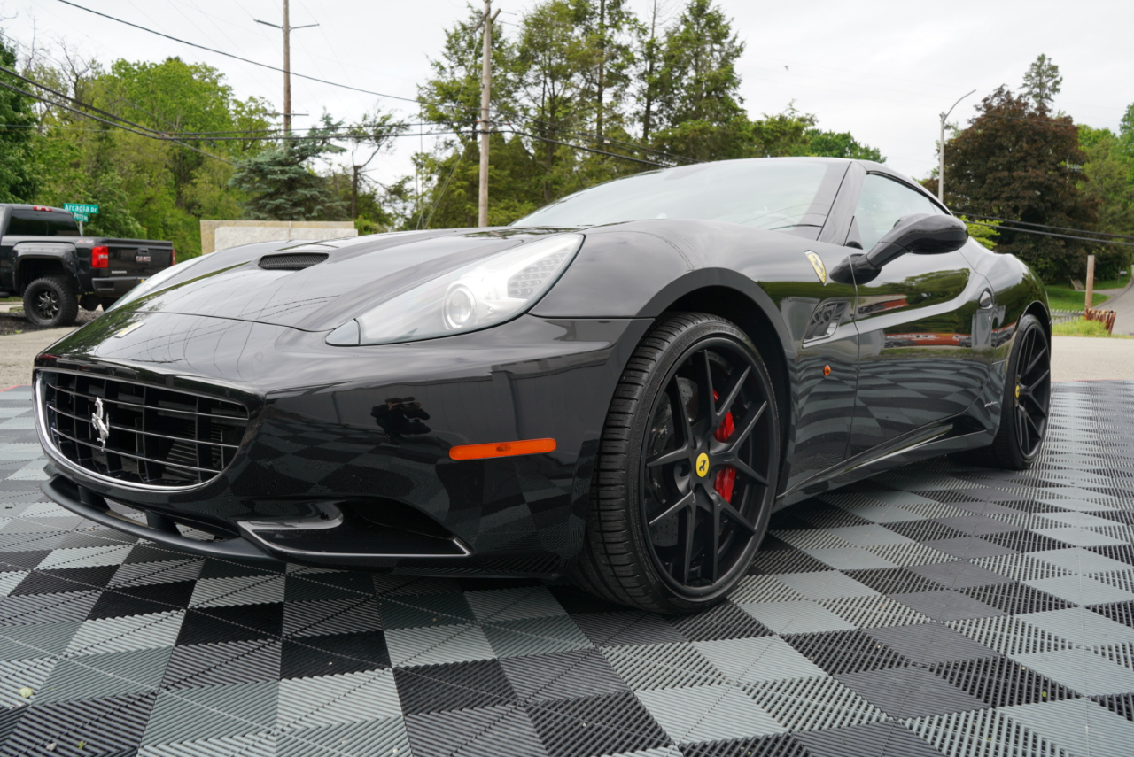Ferrari California 2dr Conv 2010