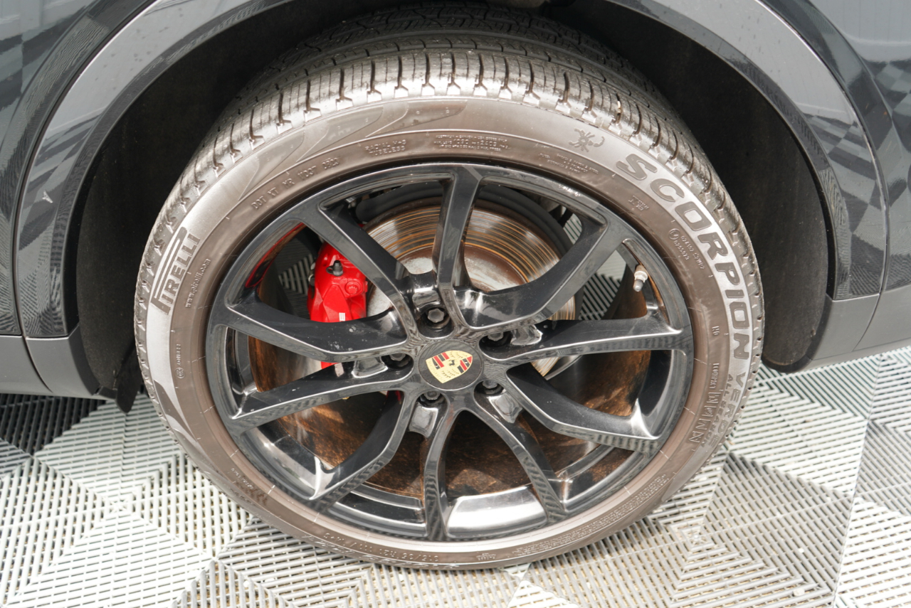 Porsche Cayenne AWD 2023