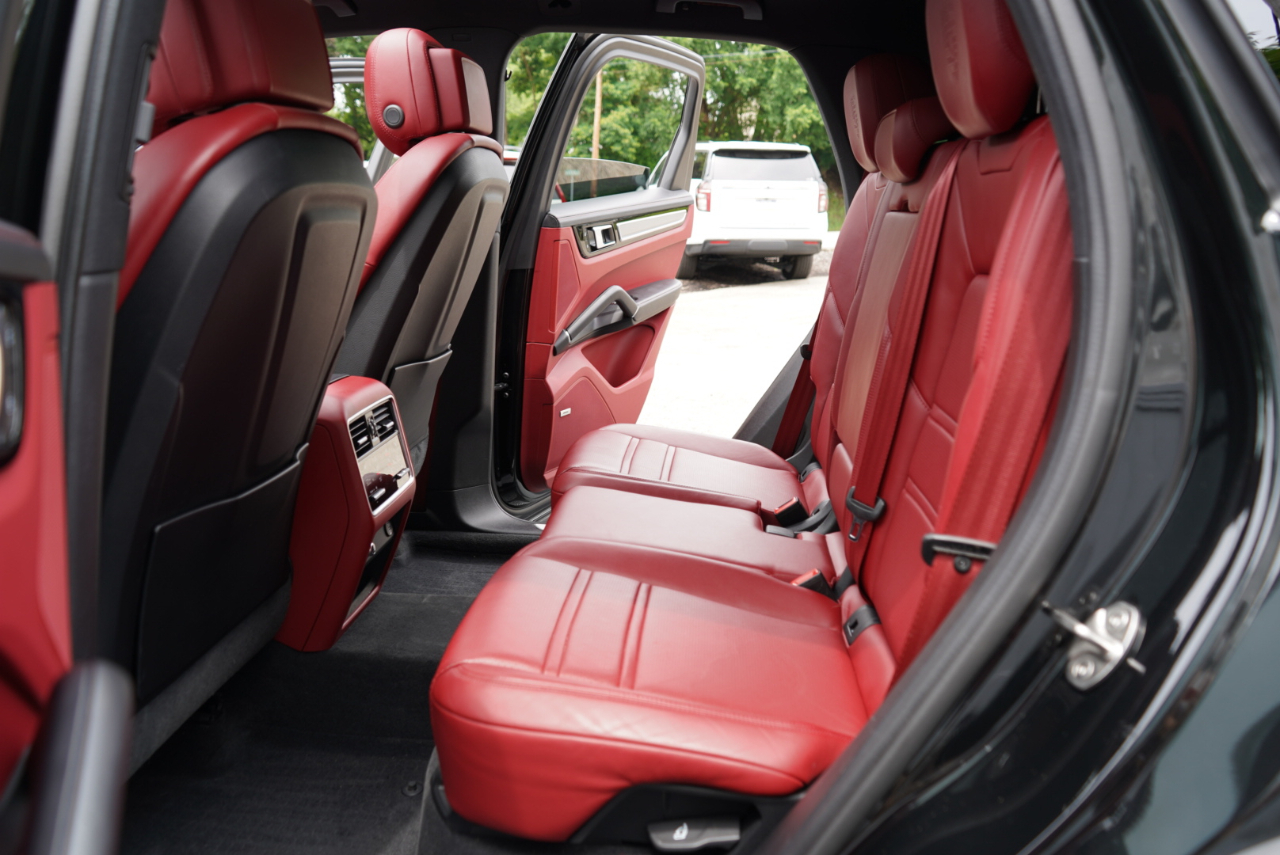 Porsche Cayenne AWD 2023