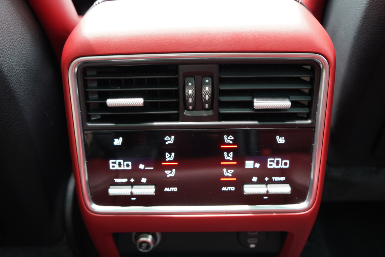 Porsche Cayenne AWD 2023