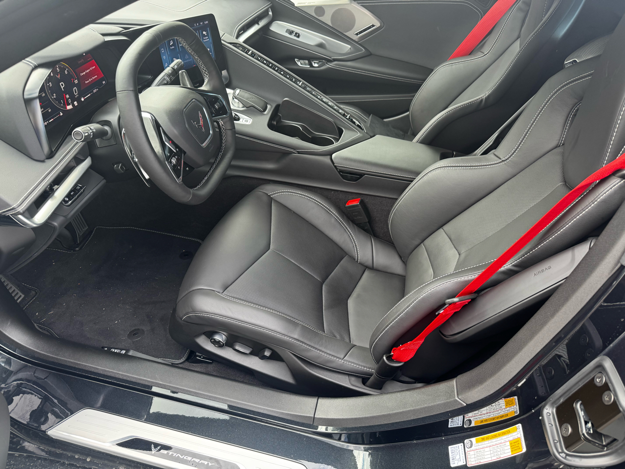 Chevrolet Corvette 2dr Stingray Cpe w/2LT 2024