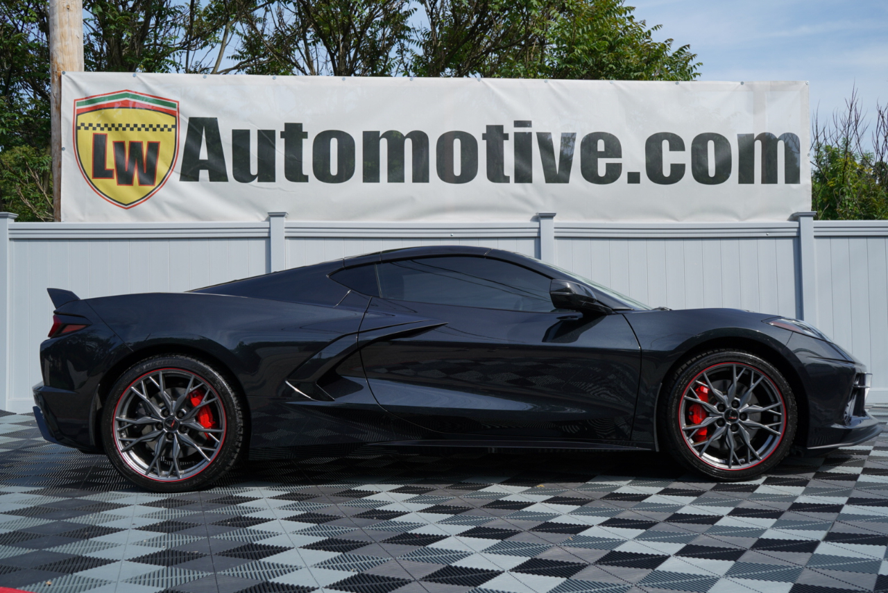 Chevrolet Corvette 2dr Stingray Cpe w/2LT 2024