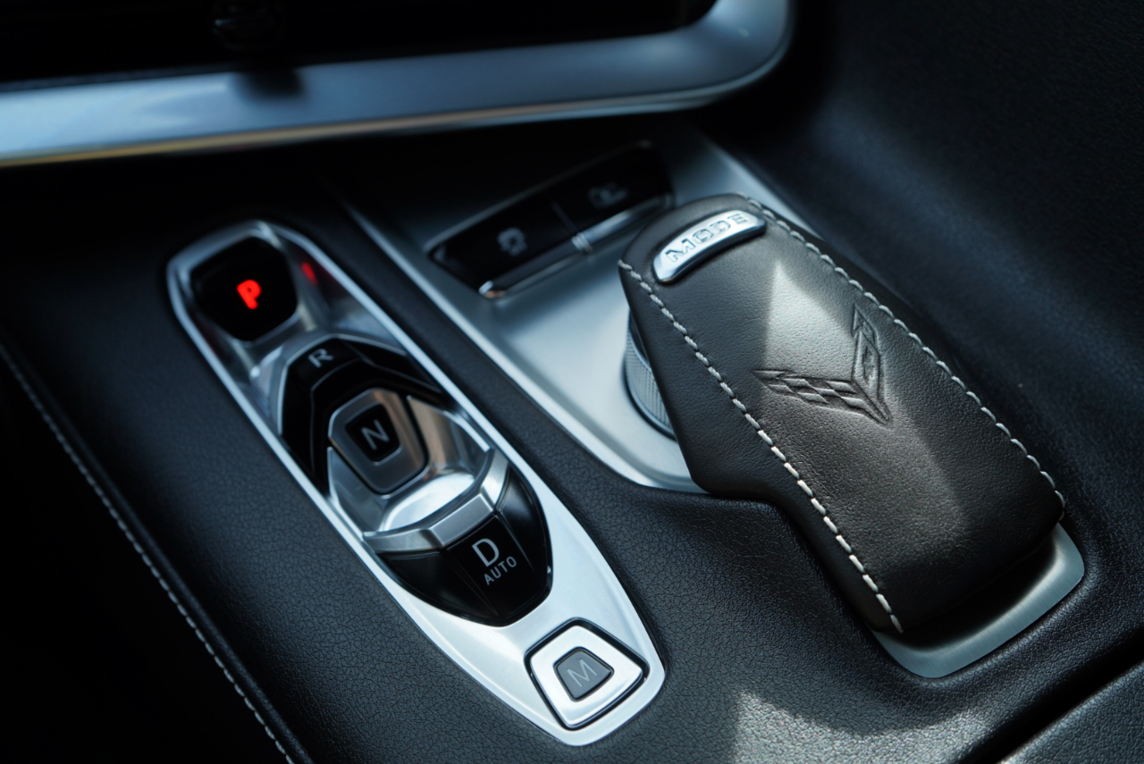 Chevrolet Corvette 2dr Stingray Cpe w/2LT 2024
