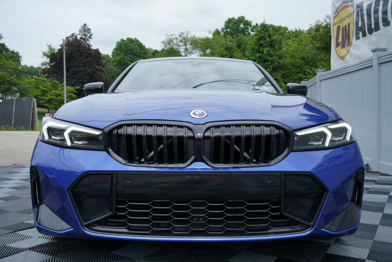 BMW 3 Series 330i xDrive Sedan 2023