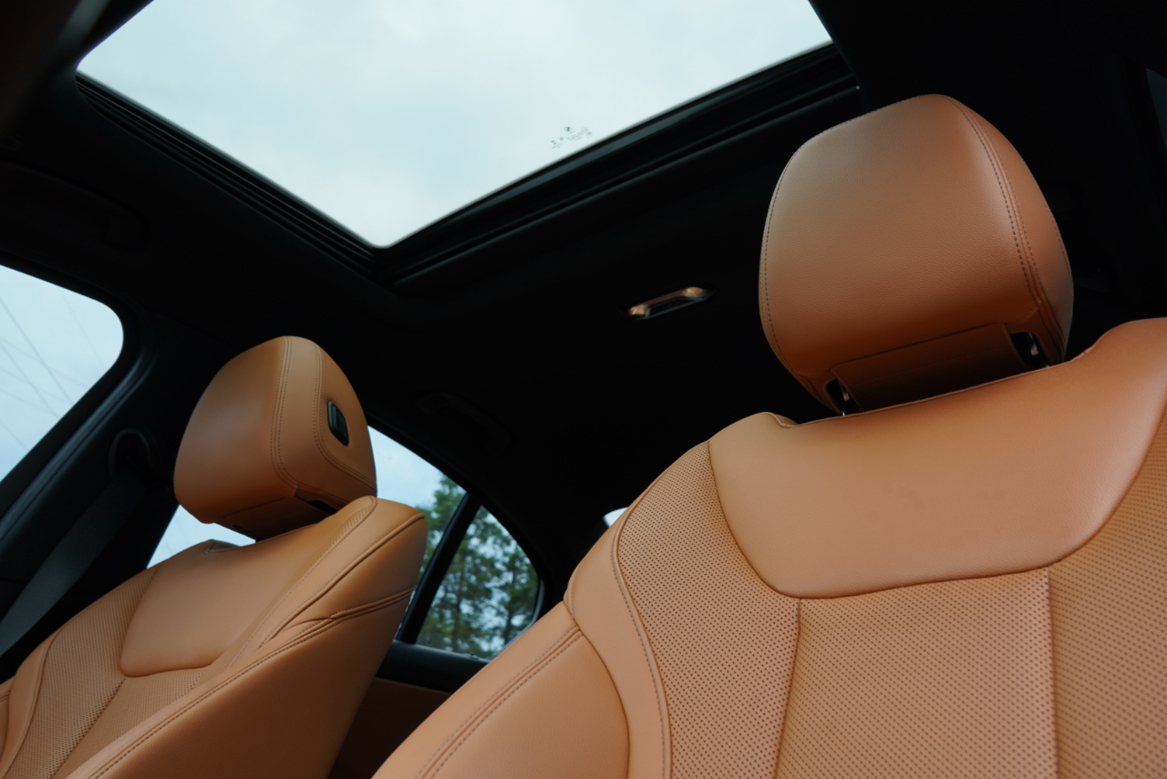 BMW 3 Series 330i xDrive Sedan 2023